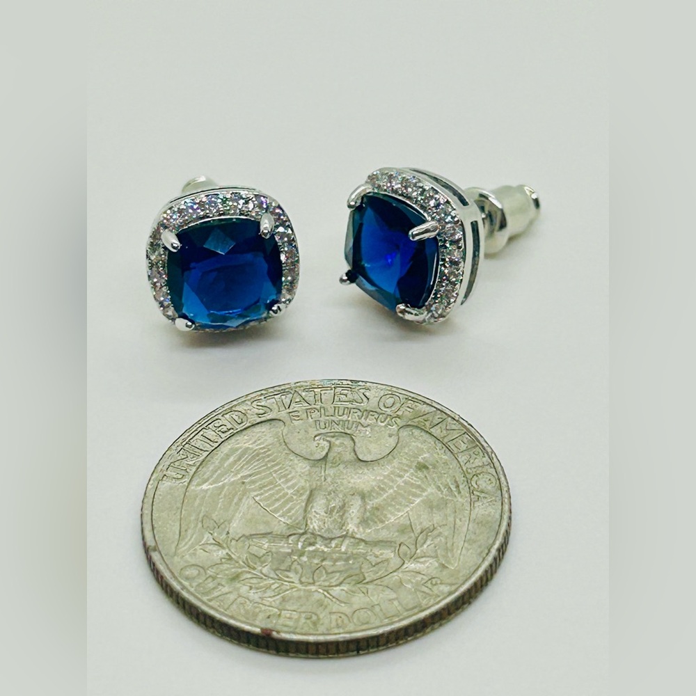 Blue Sapphire Silver Stud Earrings - Picture 4 of 5